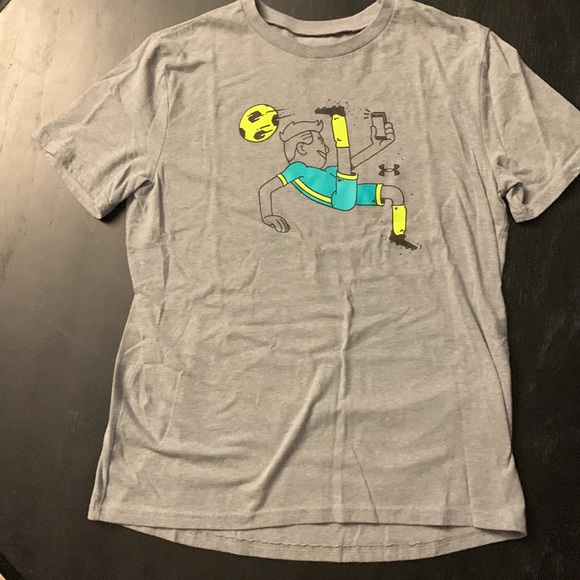 Underamour t shirt size YL - Picture 4 of 4